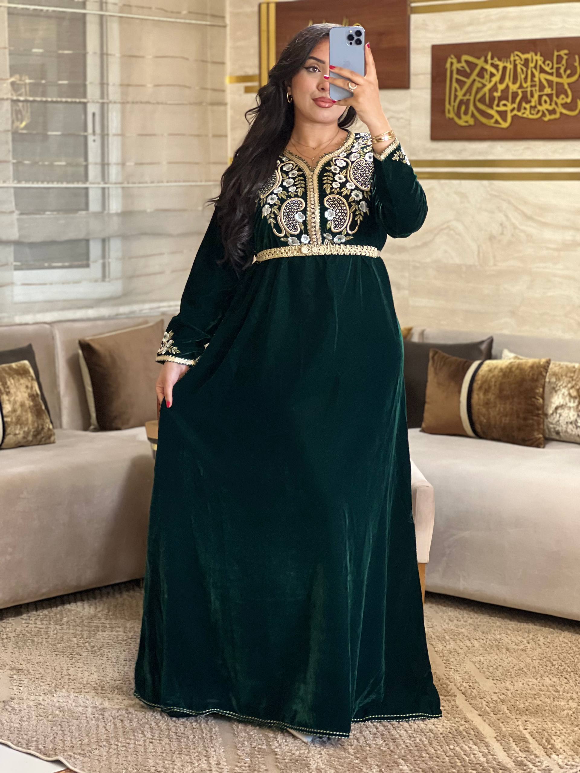 قفطان هماوي راقي بذوق الأميرات