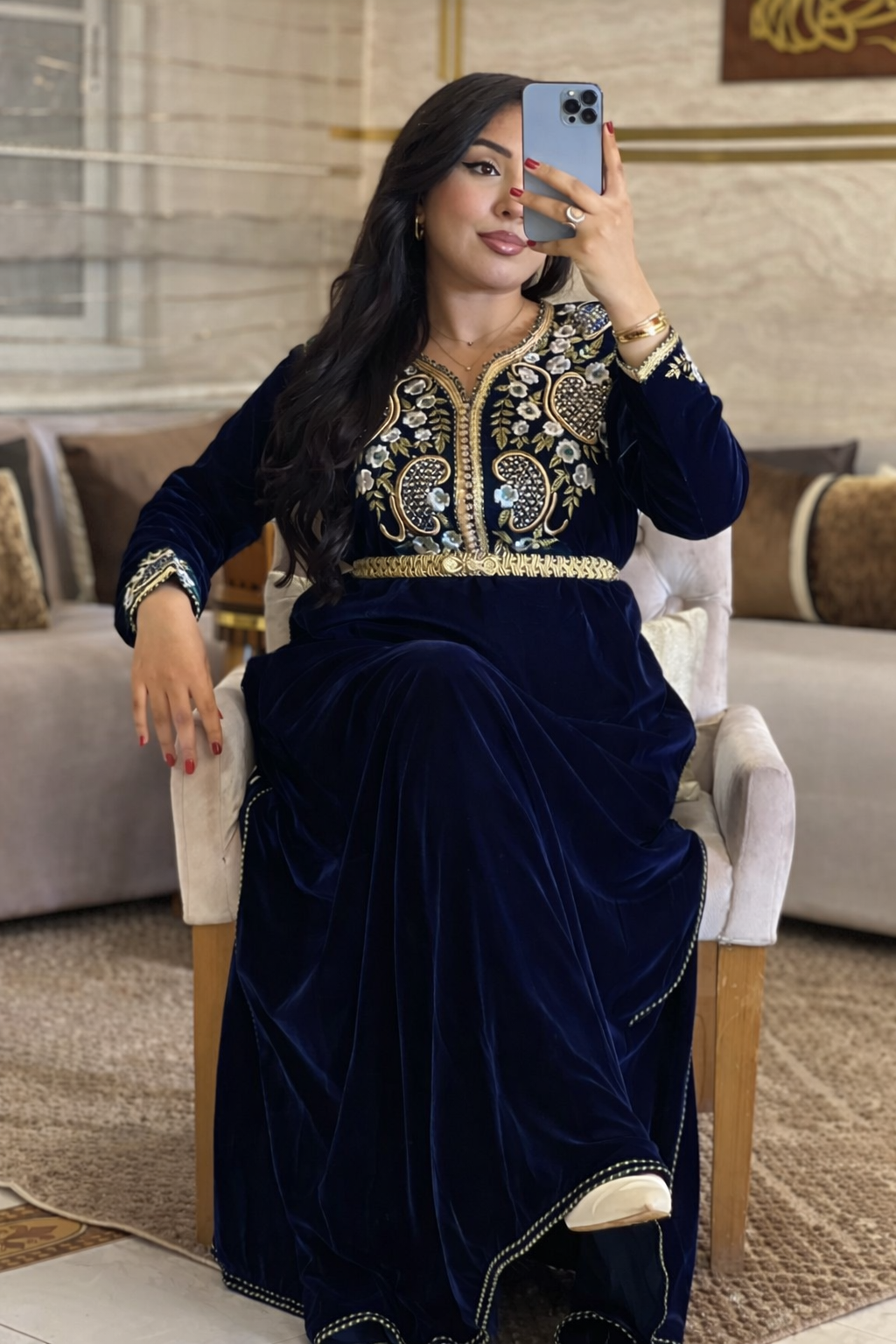 قفطان موبرة تاج هماوي راقي بذوق الأميرات