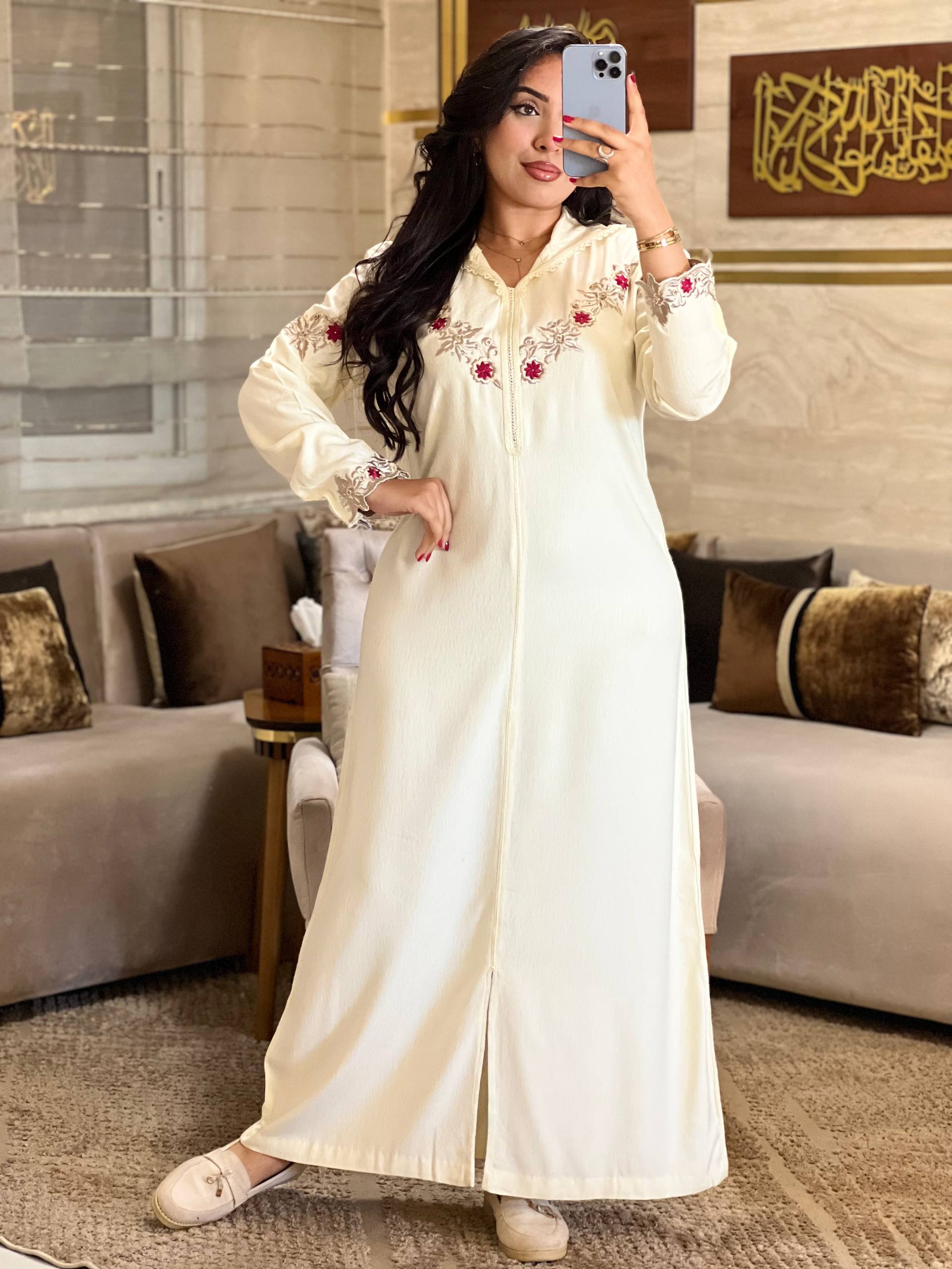 جلابة مليفة براندة مطروزة