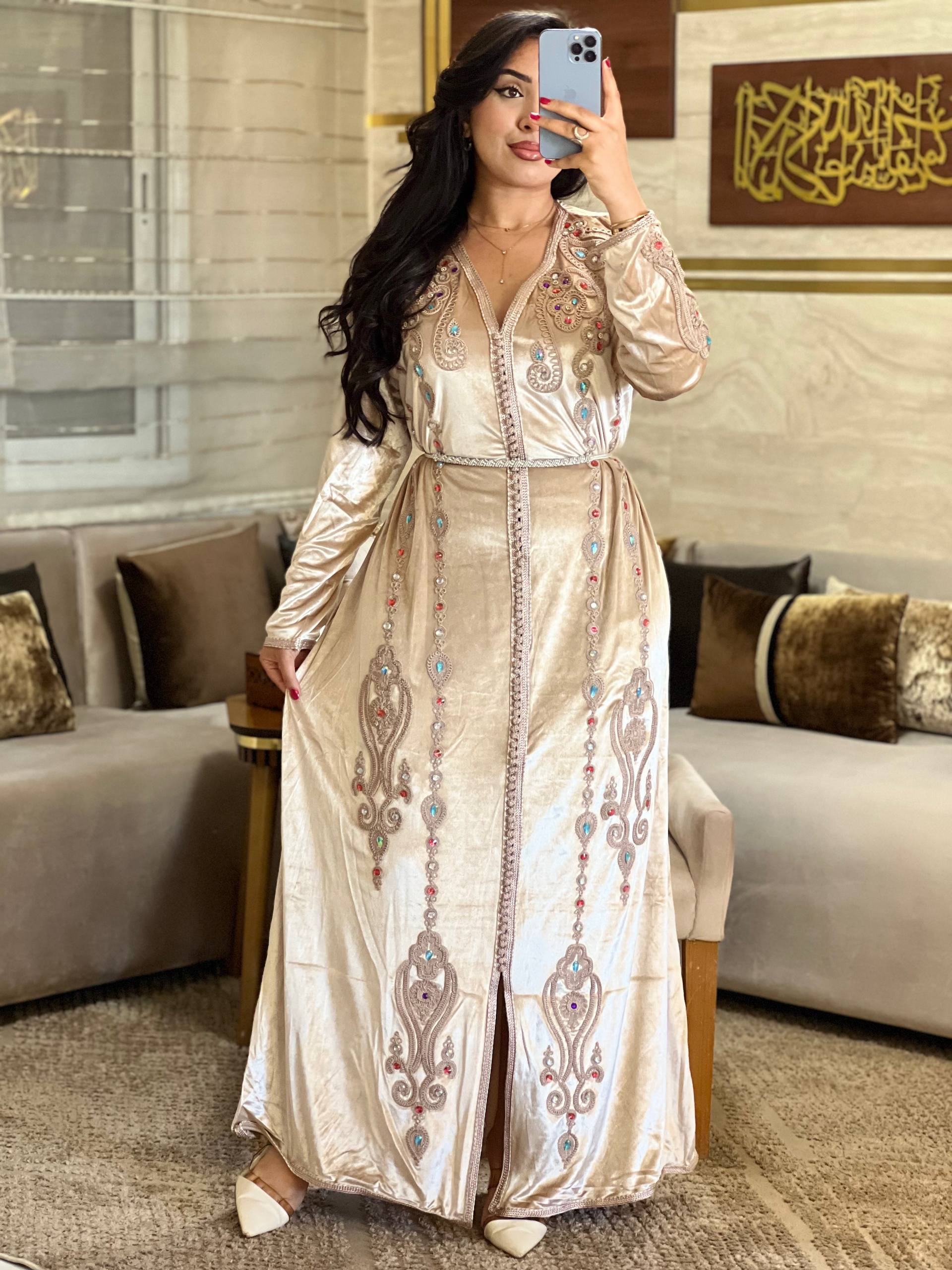 قفطان موبرة مريا أناقة ملكية