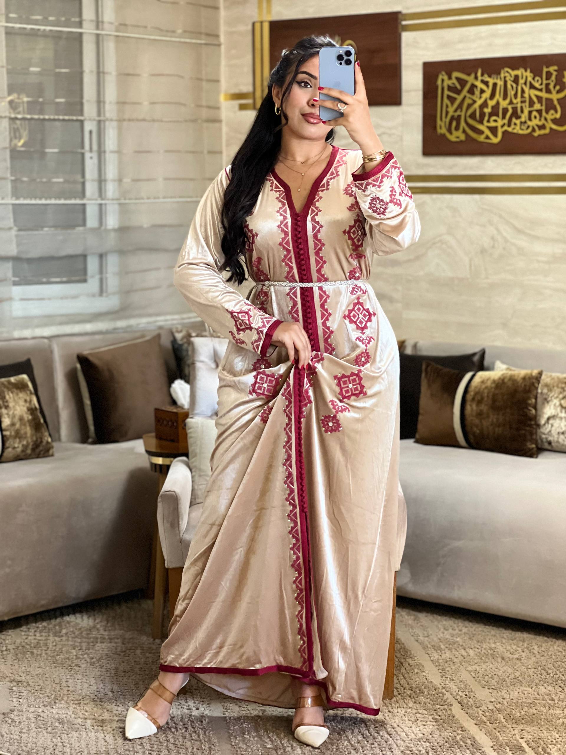 قفطان موبرة أناقة ملكية