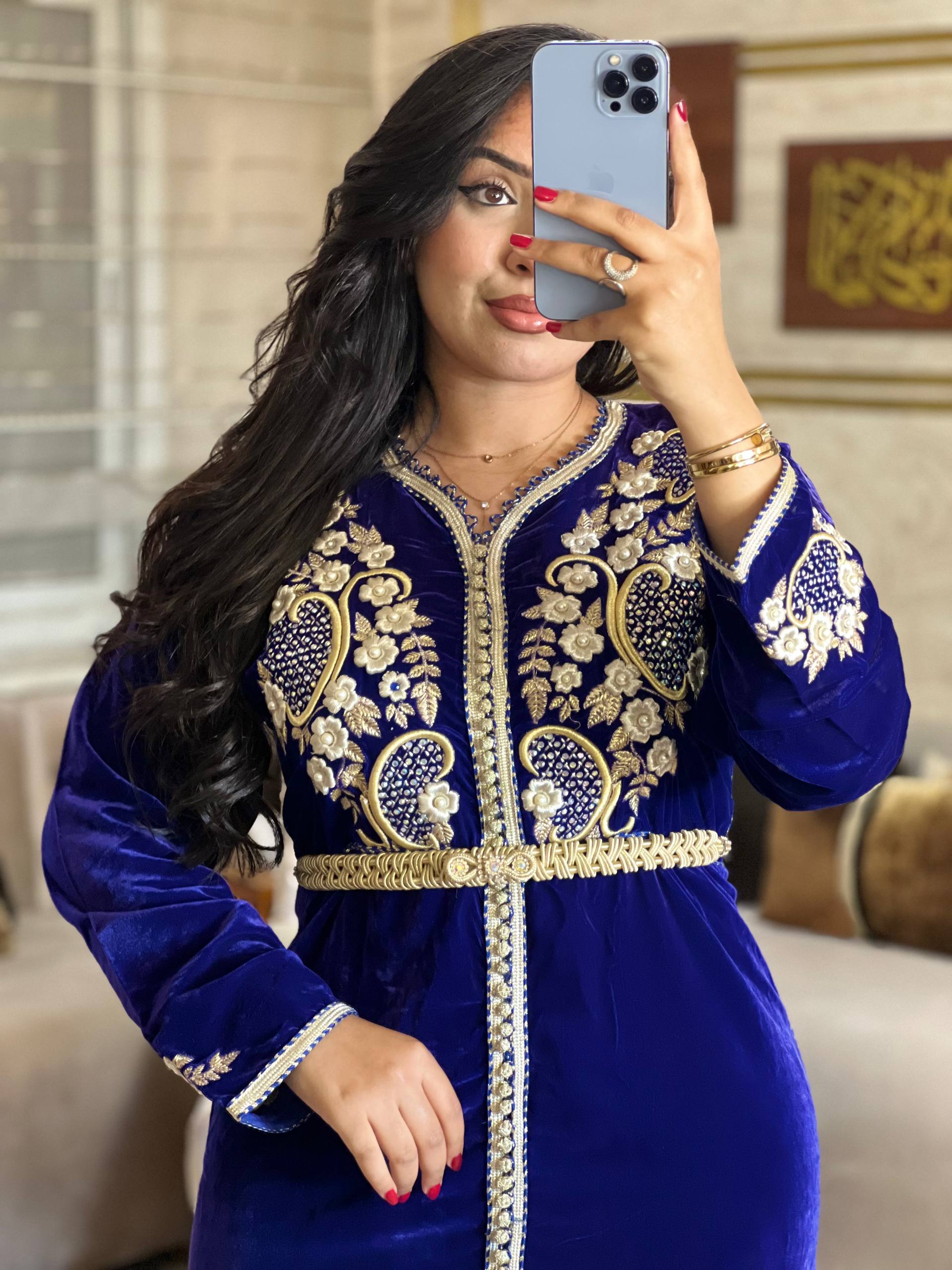 قفطان هماوي راقي بذوق الأميرات